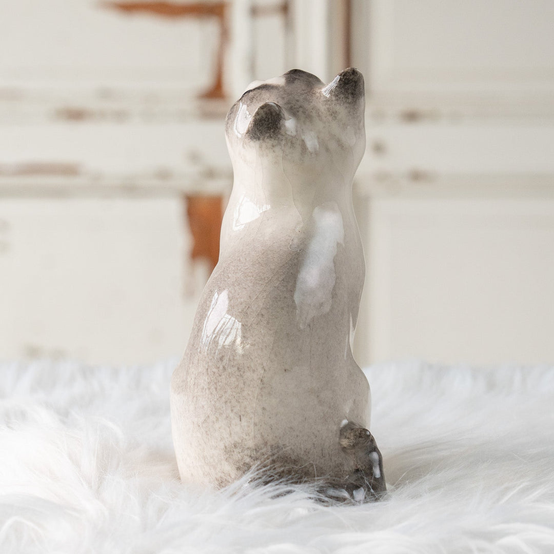 【Winstanley Cat ウィンスタンレイ キャット】気になるものを目で追う仕草をリアルに表現 ブルーアイ サイアミーズ /25L