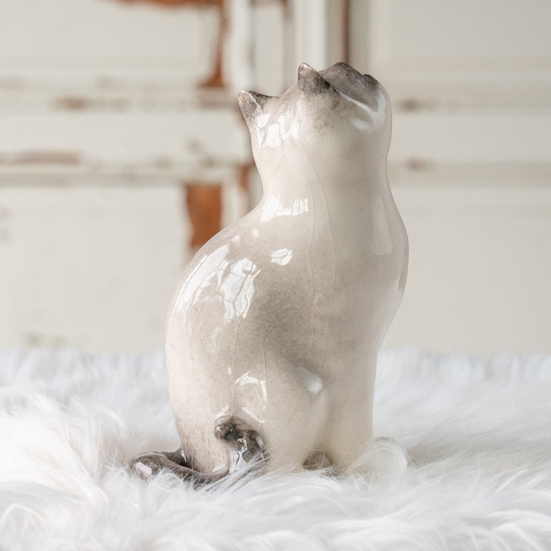 【Winstanley Cat ウィンスタンレイ キャット】気になるものを目で追う仕草をリアルに表現 ブルーアイ サイアミーズ /25L