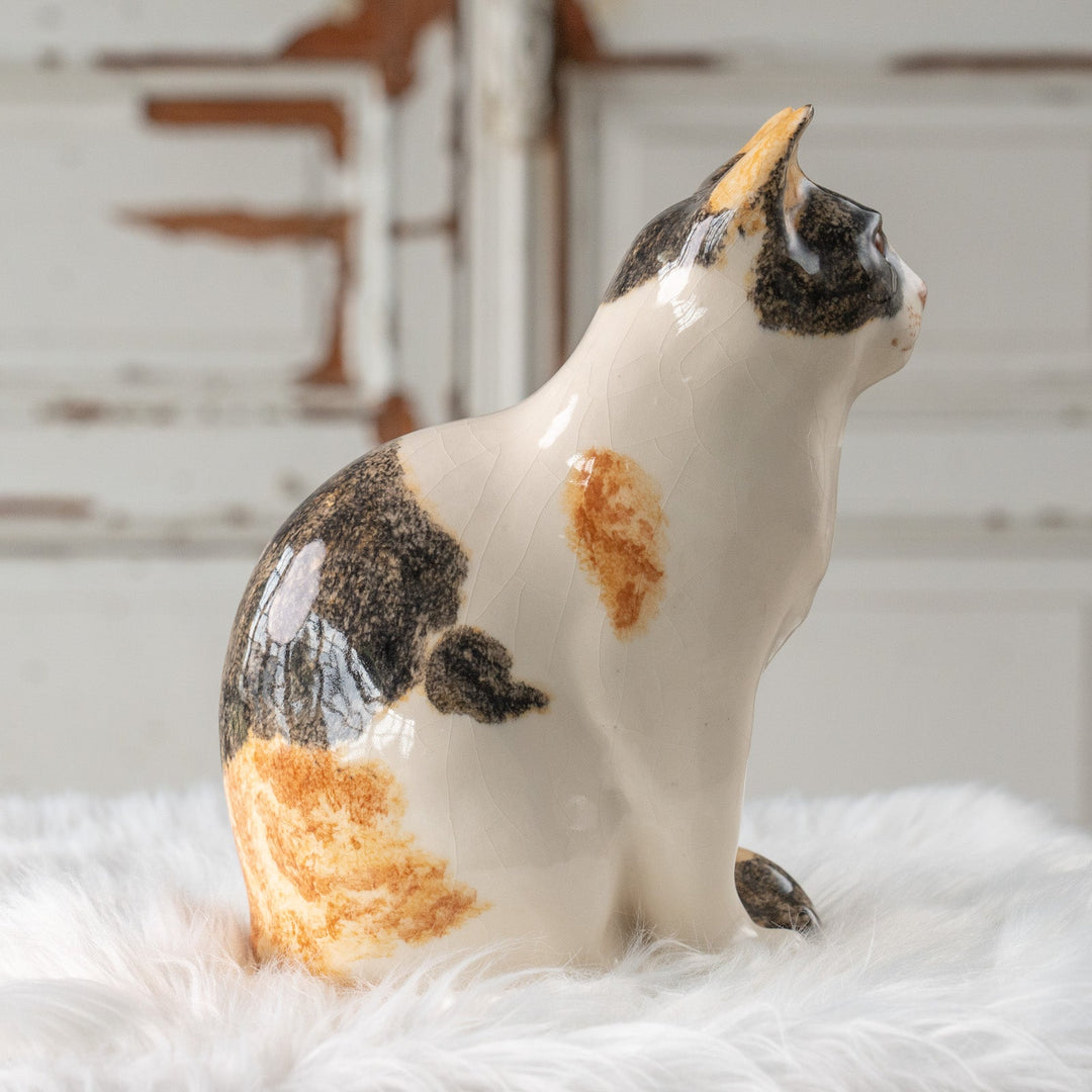 【Winstanley Cat ウィンスタンレイ キャット】しっぽマフラーのフォルムが可愛らしい キャリコ 三毛猫 /25L