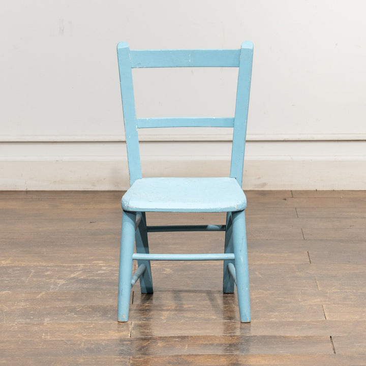 ライトブルーのペイントが爽やか キッズチェア /25L