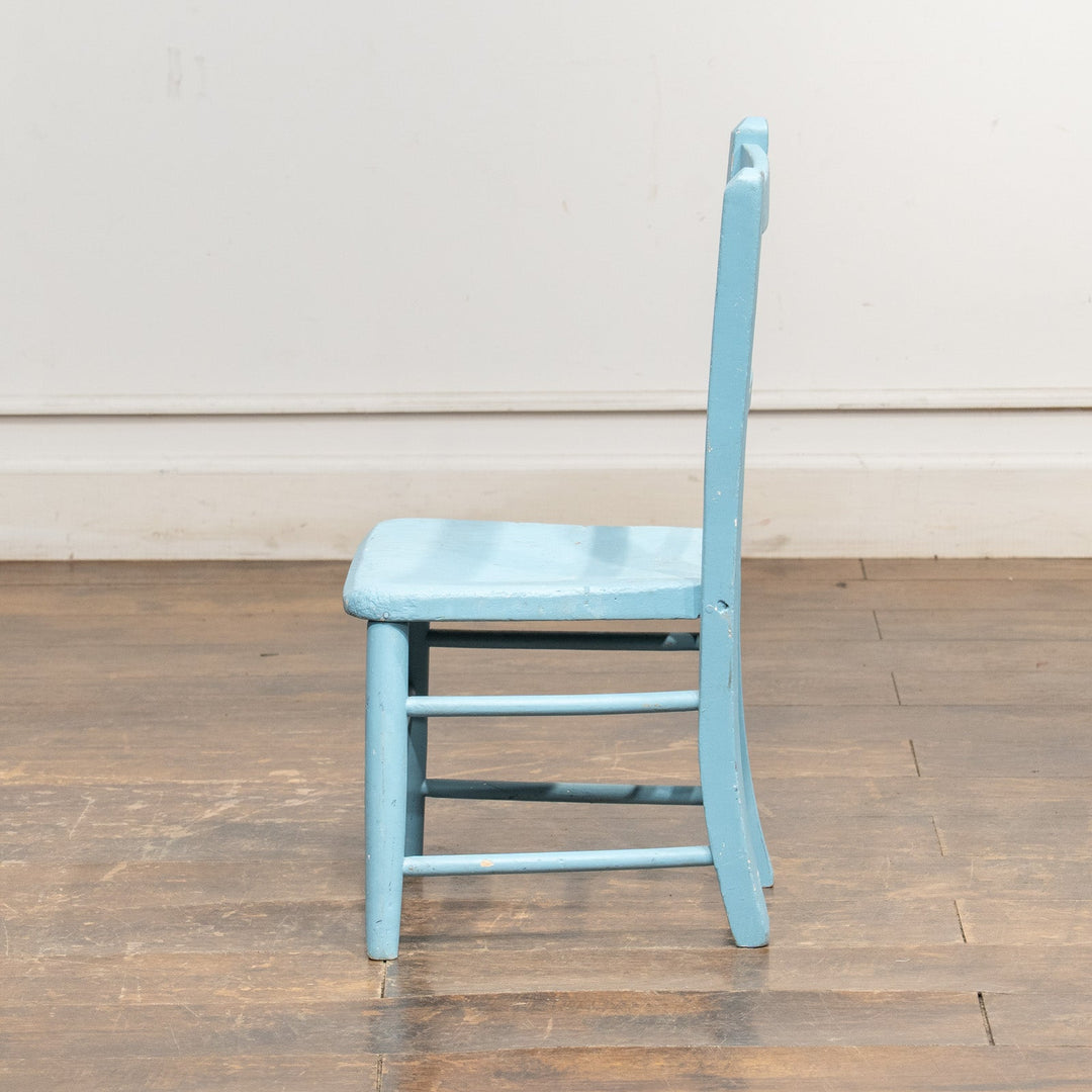 ライトブルーのペイントが爽やか キッズチェア /25L