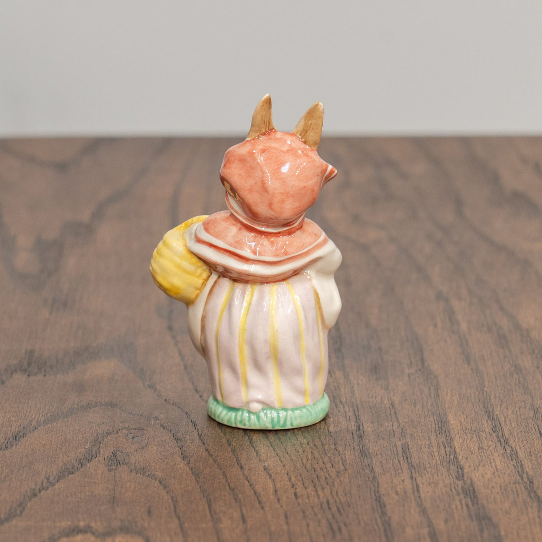 【BESWICK ベスウィック】ミセスラビット フィギュリン /25L