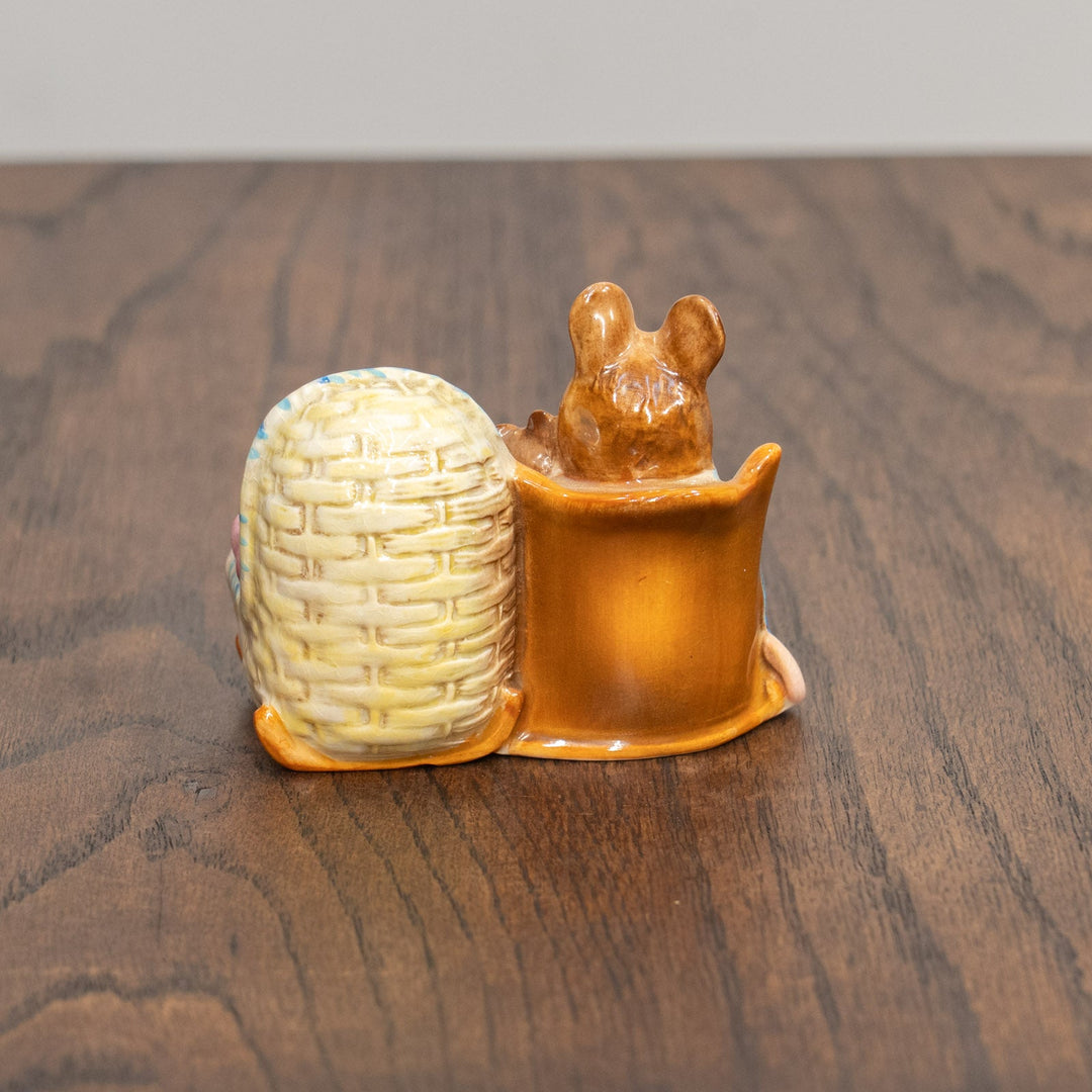 【BESWICK ベスウィック】ねずみのハンカ・マンカ 金文字スタンプ フィギュリン /25L-B