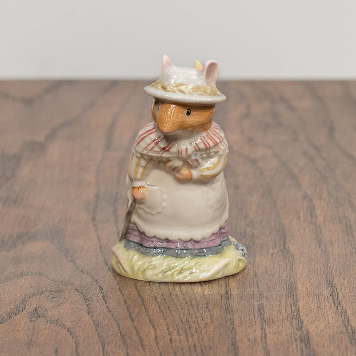 【ROYAL DOULTON ロイヤルドルトン】のばらの村のものがたり アイブライトおばあさん フィギュリン /25L