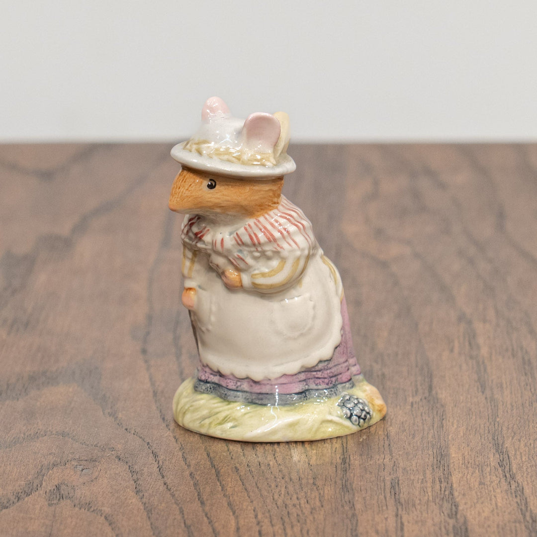 【ROYAL DOULTON ロイヤルドルトン】のばらの村のものがたり アイブライトおばあさん フィギュリン /25L