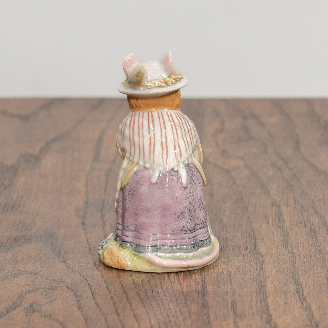 【ROYAL DOULTON ロイヤルドルトン】のばらの村のものがたり アイブライトおばあさん フィギュリン /25L