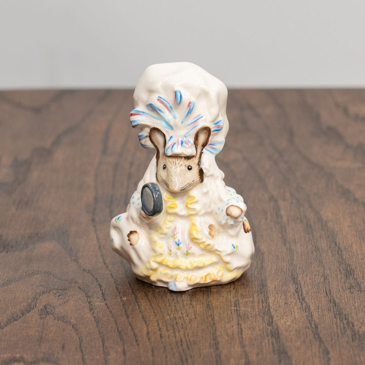【BESWICK ベスウィック】グロースターの仕たて屋レディ・マウス ROYAL ALBERTスタンプ フィギュリン /25L