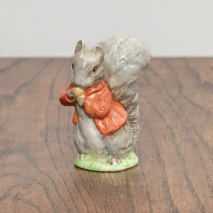 【BESWICK ベスウィック】リスのカルアシ・チミー 赤いジャケットパターン フィギュリン /25L