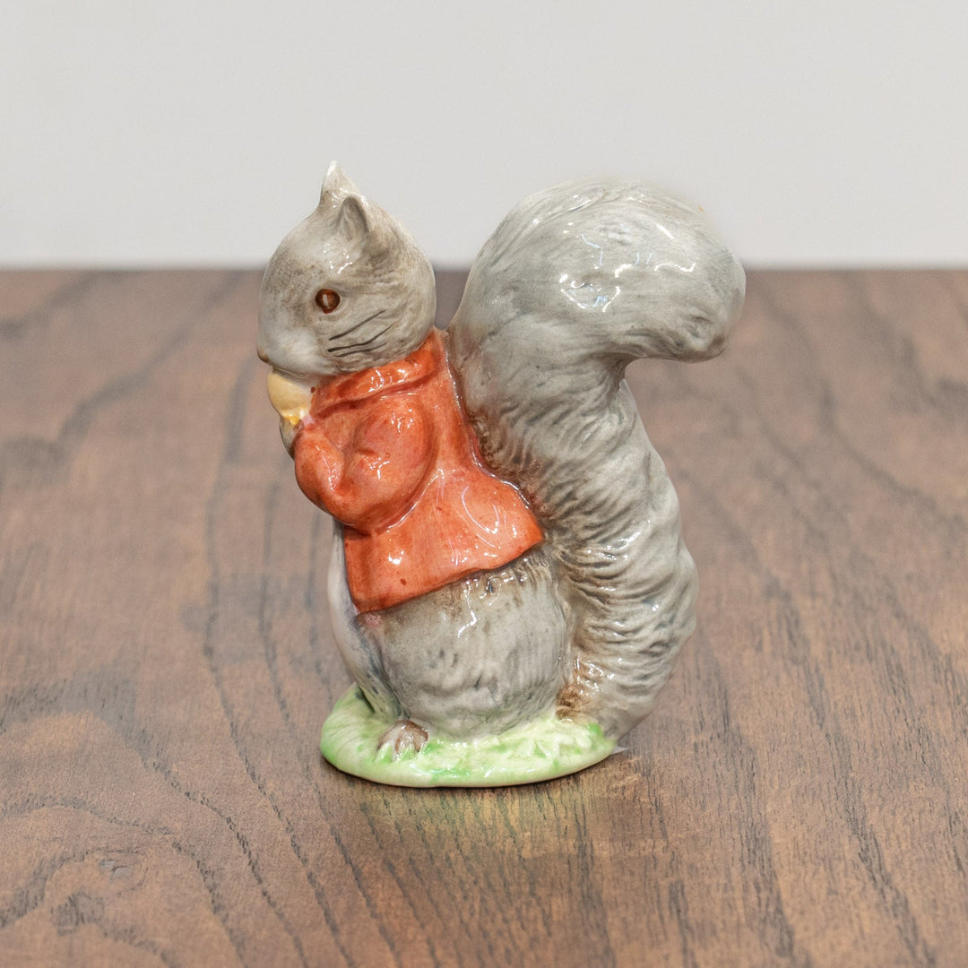【BESWICK ベスウィック】リスのカルアシ・チミー 赤いジャケットパターン フィギュリン /25L