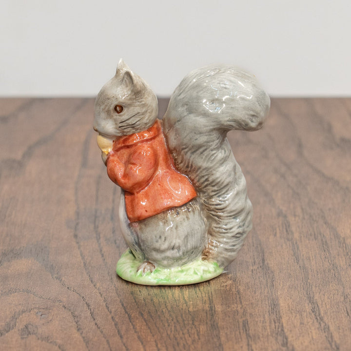 【BESWICK ベスウィック】リスのカルアシ・チミー 赤いジャケットパターン フィギュリン /25L