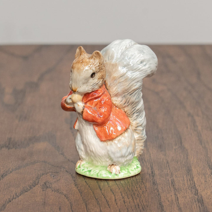 【BESWICK ベスウィック】リスのカルアシ・チミー 赤いジャケットパターン レアモデル フィギュリン /25L