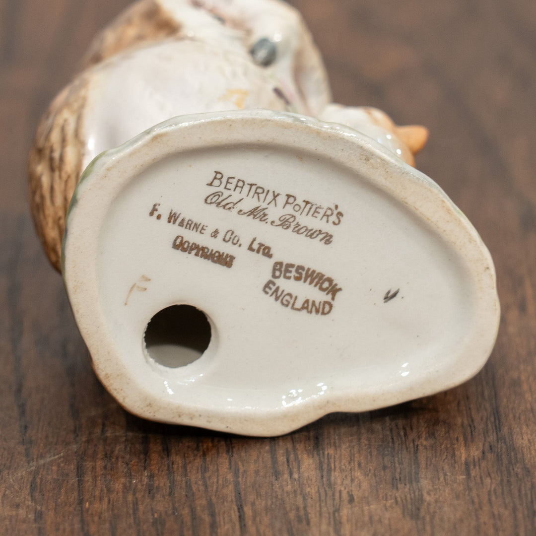 【BESWICK ベスウィック】ふくろうのブラウンじいさま 金文字スタンプ フィギュリン /25L