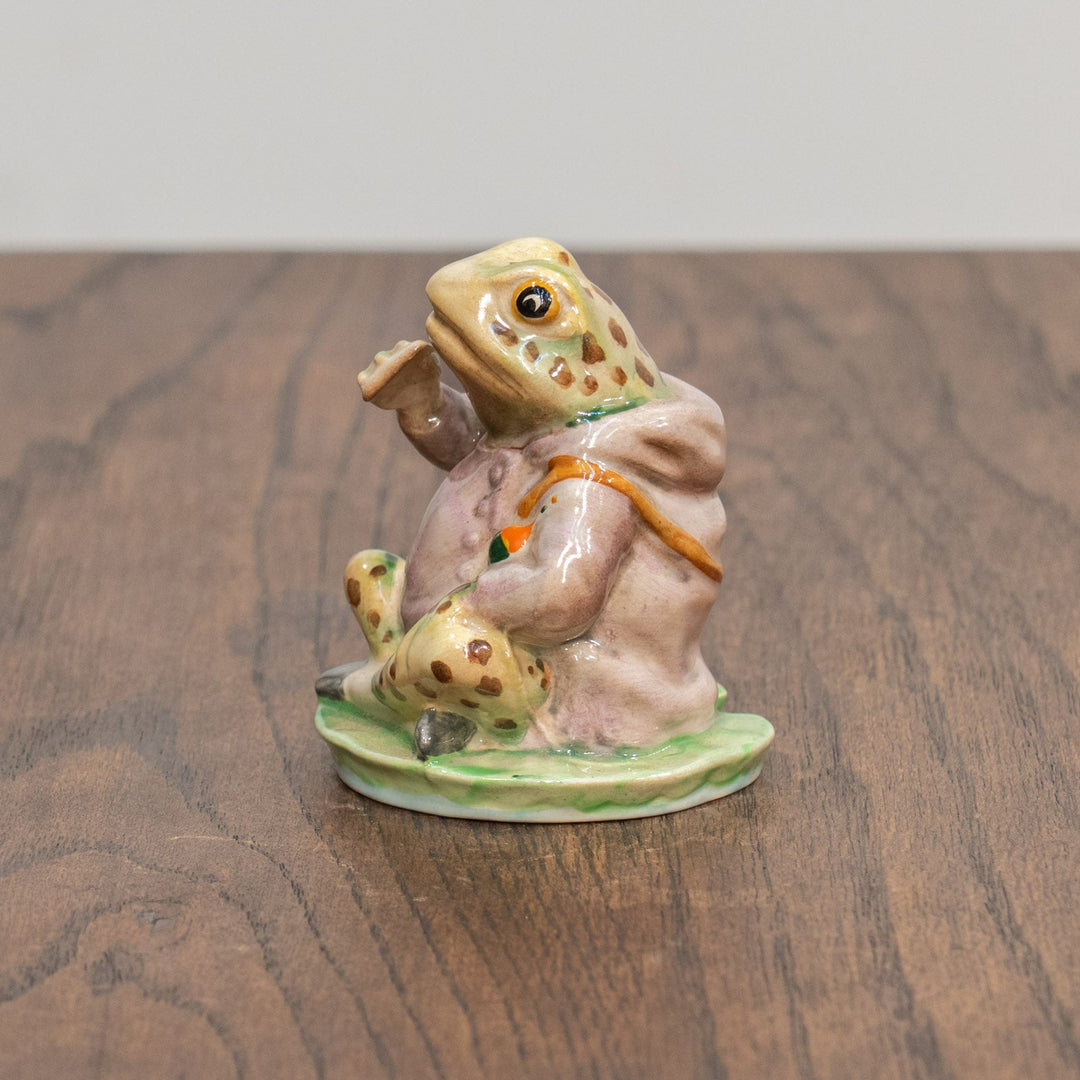 【BESWICK ベスウィック】かえるのジェレミー・フィッシャーどん 斑点脚パターン 金文字スタンプ フィギュリン /25L