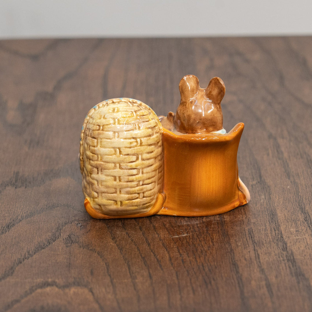 【BESWICK ベスウィック】ねずみのハンカ・マンカ 金文字スタンプ フィギュリン /25L-A