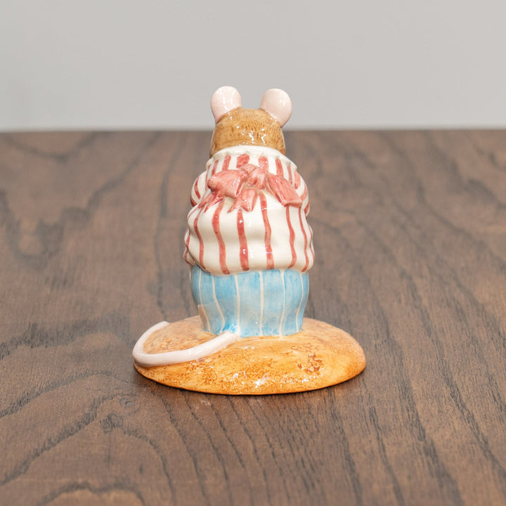 【BESWICK ベスウィック】のねずみのティトルマウス夫人 エプロンパターン レアモデル フィギュリン /25L