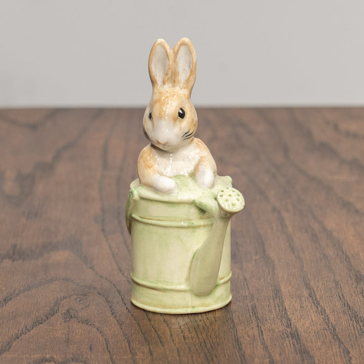 【BESWICK ベスウィック】じょうろの中のピーター フィギュリン /25L