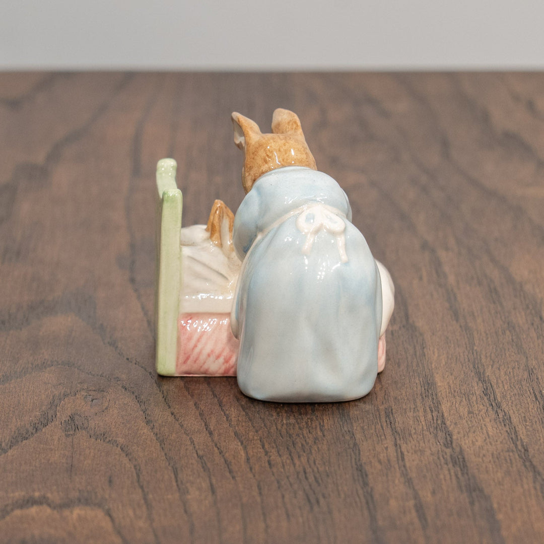 【BESWICK ベスウィック】ベッドの中のピーター フィギュリン /25L