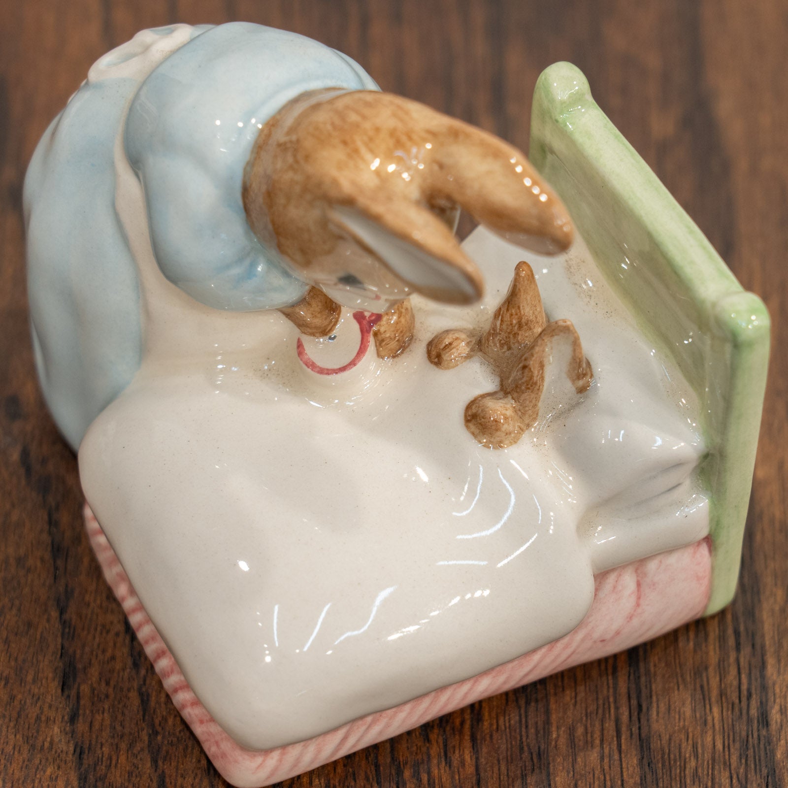 BESWICK ベスウィック】ベッドの中のピーター ビアトリクス・ポター