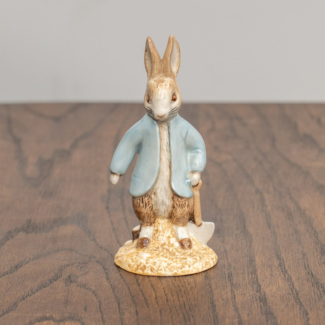【BESWICK ベスウィック】穴掘りピーターラビット レアモデル フィギュリン /25L