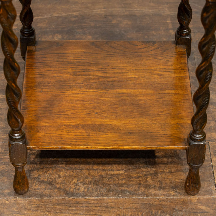 オーク ツイストレッグ ベッドサイドテーブル /25L