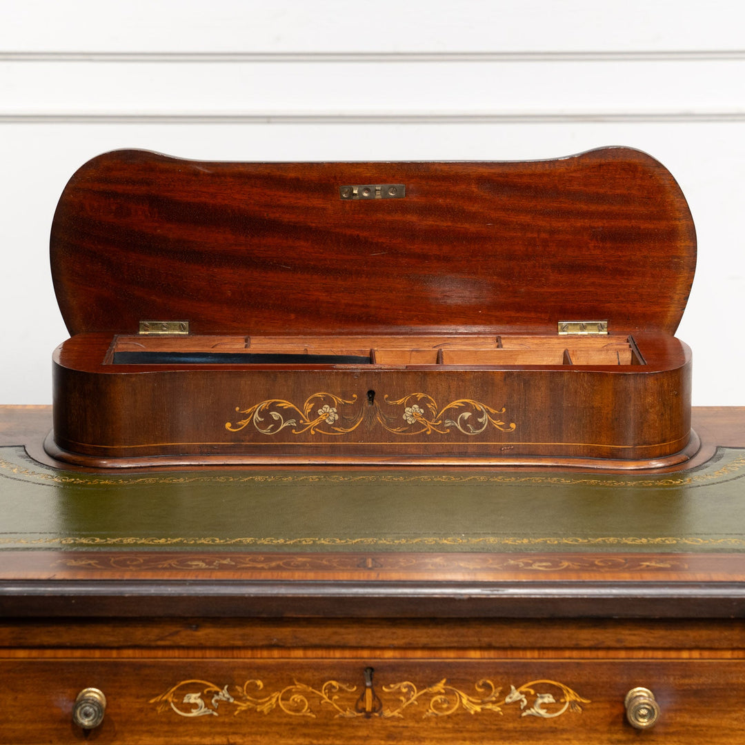 ウォールナット レザートップ ヴィクトリアン デスク /25L