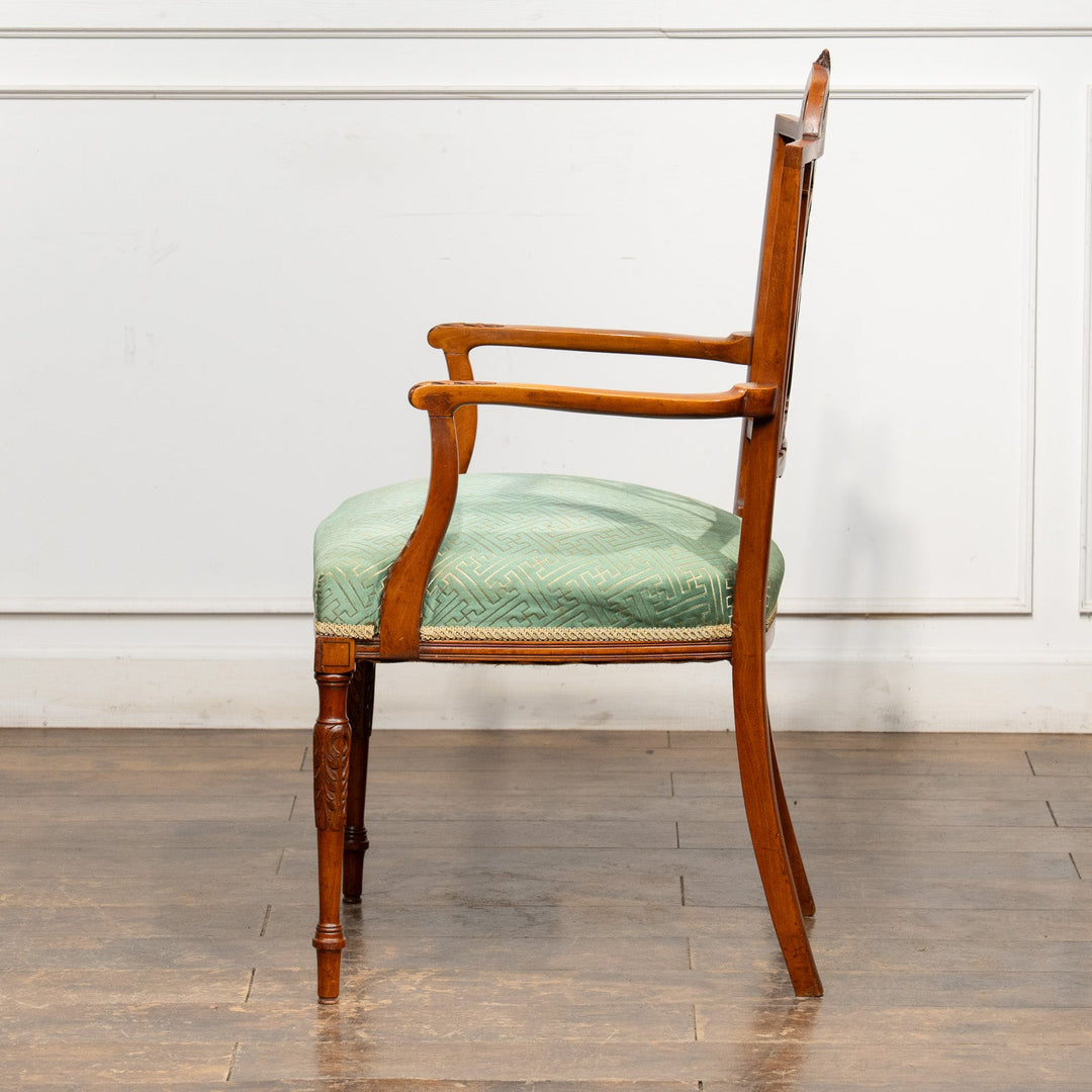 ウォールナット エドワーディアン アームチェア /25L-1