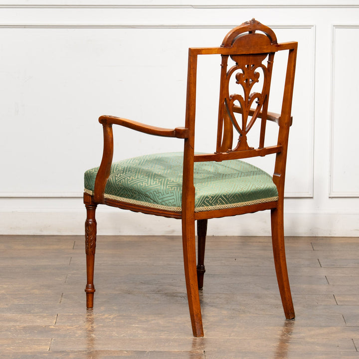 ウォールナット エドワーディアン アームチェア /25L-1