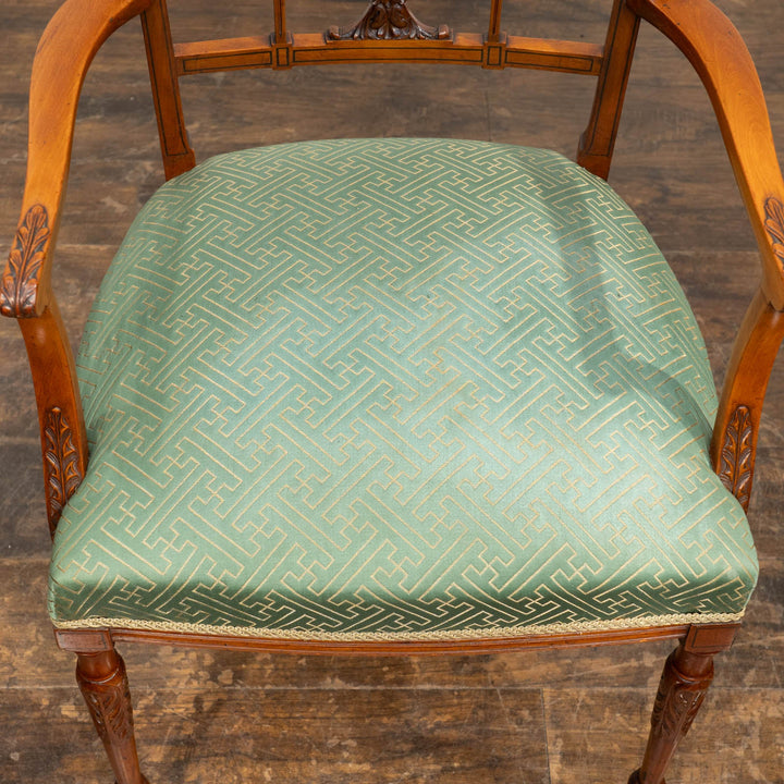 ウォールナット エドワーディアン アームチェア /25L-1