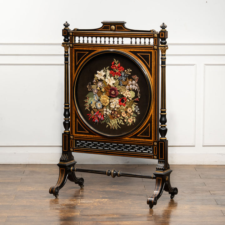 布で作られた花々が色彩豊か ナポレオン3世様式 ファイヤースクリーン /25L