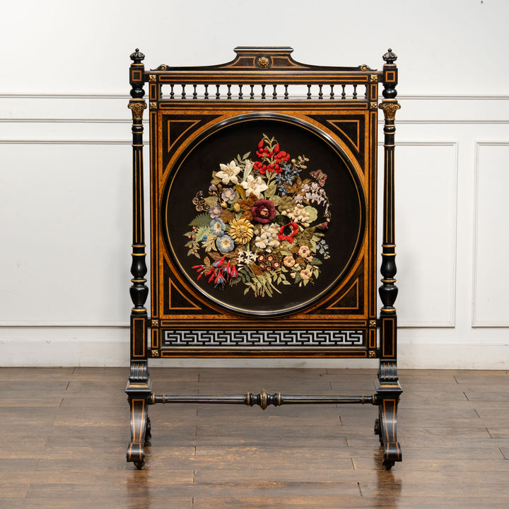 布で作られた花々が色彩豊か ナポレオン3世様式 ファイヤースクリーン /25L