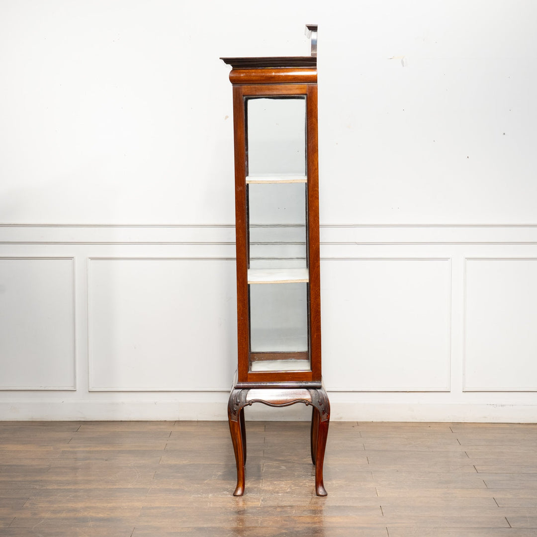 ウォールナット カブリオールレッグ ディスプレイキャビネット /25L