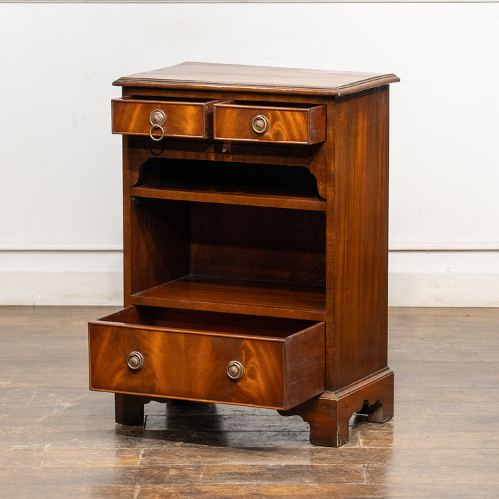 ウォールナット ブラッシングスライド カップボード /25L