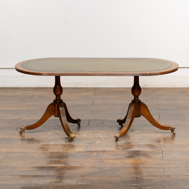 キャスター付き トライポッド オーバル コーヒーテーブル /25L