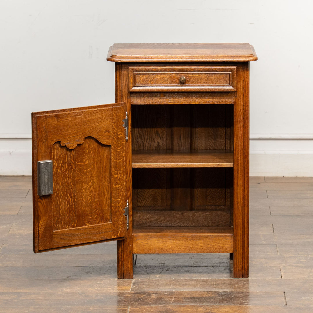 オーク ベッドサイドカップボード /25L-1