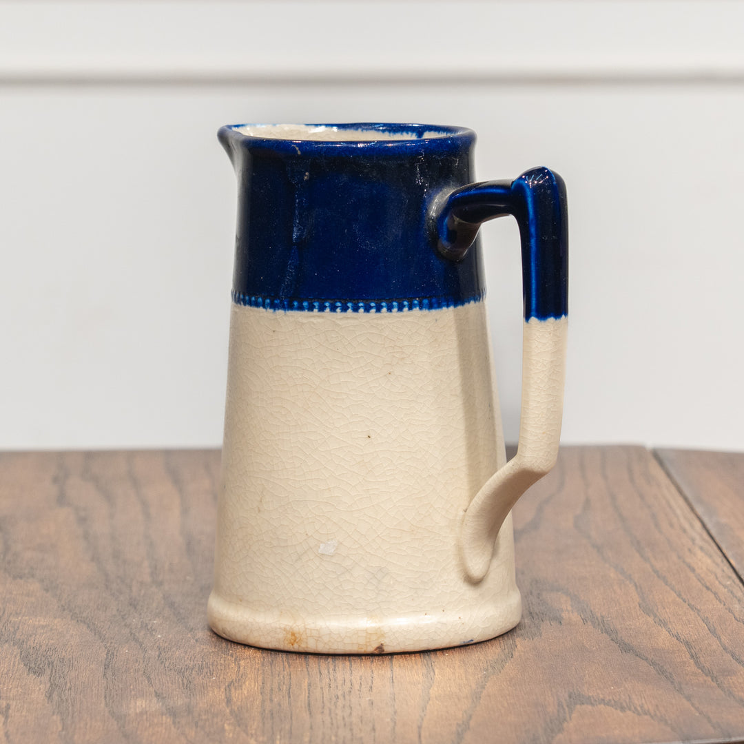 ネイビーブルーとクリームのツートンカラーが目を惹く ウォータージャグ /25L