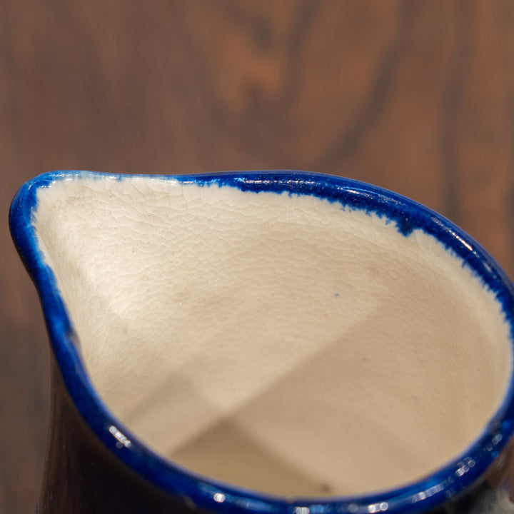 ネイビーブルーとクリームのツートンカラーが目を惹く ウォータージャグ /25L