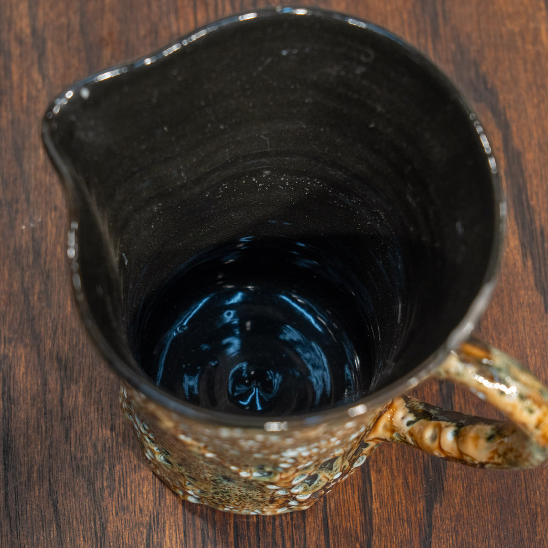 月の表面や流れる溶岩を彷彿とさせる ウォータージャグ /25L