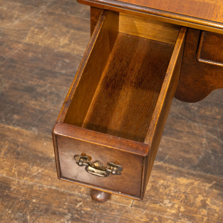 ウォールナット カブリオールレッグ スモールデスク /25L