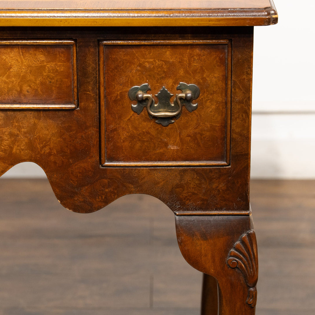 ウォールナット カブリオールレッグ スモールデスク /25L