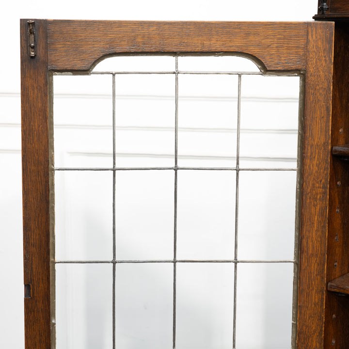 すっきりしたフォルムに波型のカッティングが上品 オーク ブックケース /25L