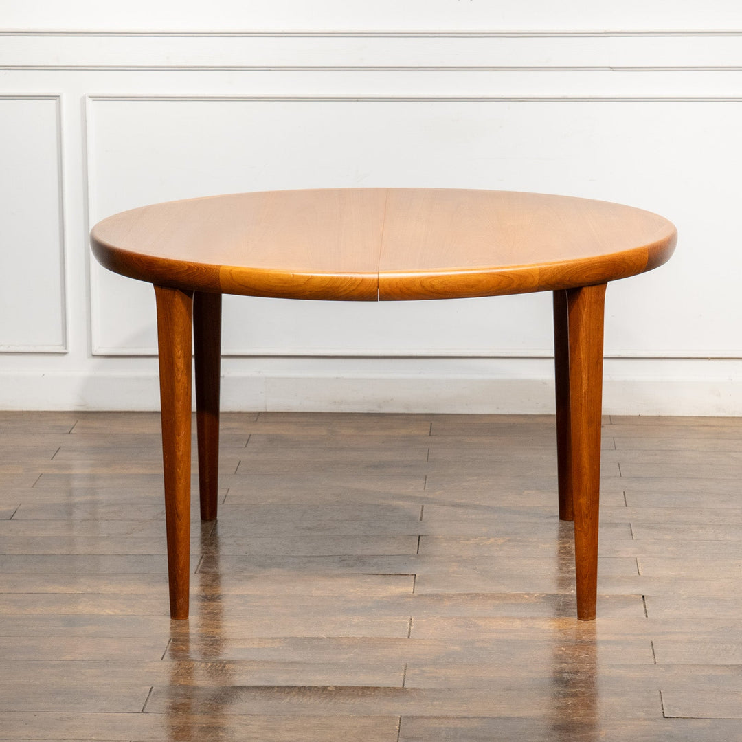 3パターンで天板が変化する ラウンド エクステンションダイニングテーブル /26A