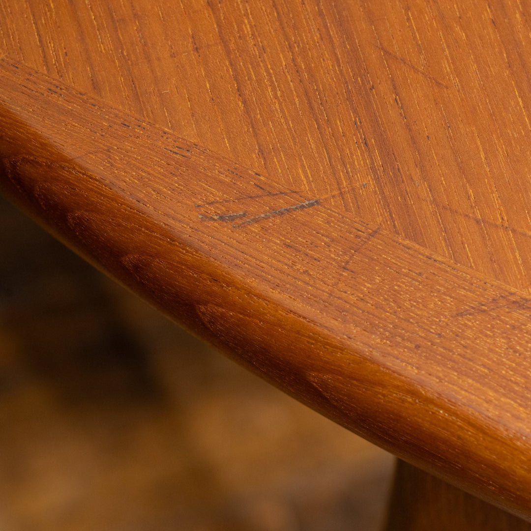 3パターンで天板が変化する ラウンド エクステンションダイニングテーブル /26A