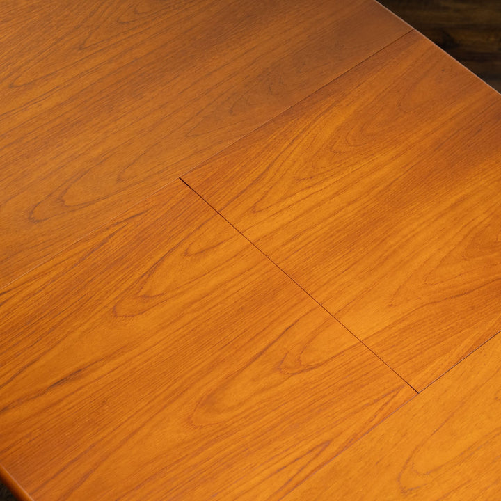 チーク材の木目が映えるオーバル天板が美しい エクステンション ダイニングテーブル /26A