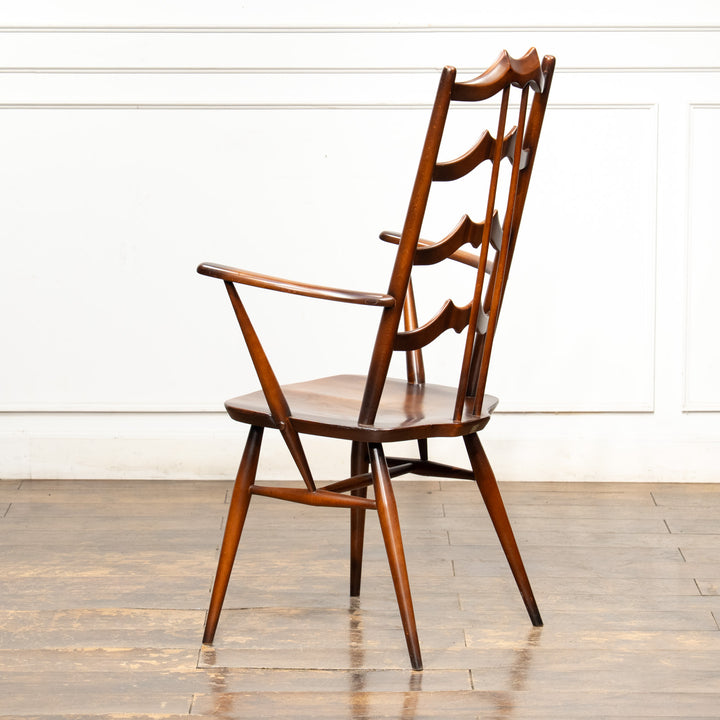 英国【ERCOL アーコール】背中をしっかり支えてくれる ラダーバックアームチェア No.496A オールドコロニアル /26A-1