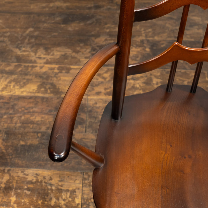 英国【ERCOL アーコール】背中をしっかり支えてくれる ラダーバックアームチェア No.496A オールドコロニアル /26A-2
