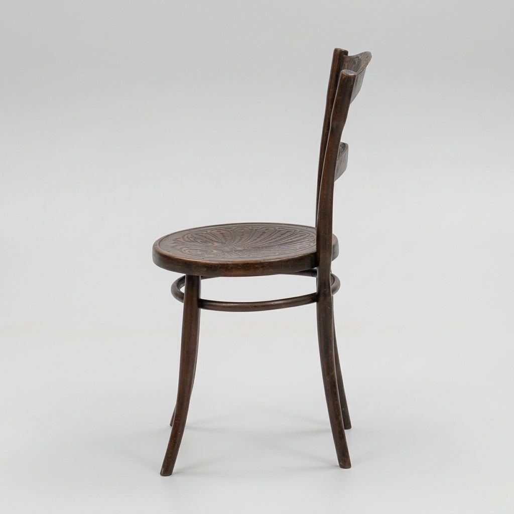 J&J Bentwood Chair072-7