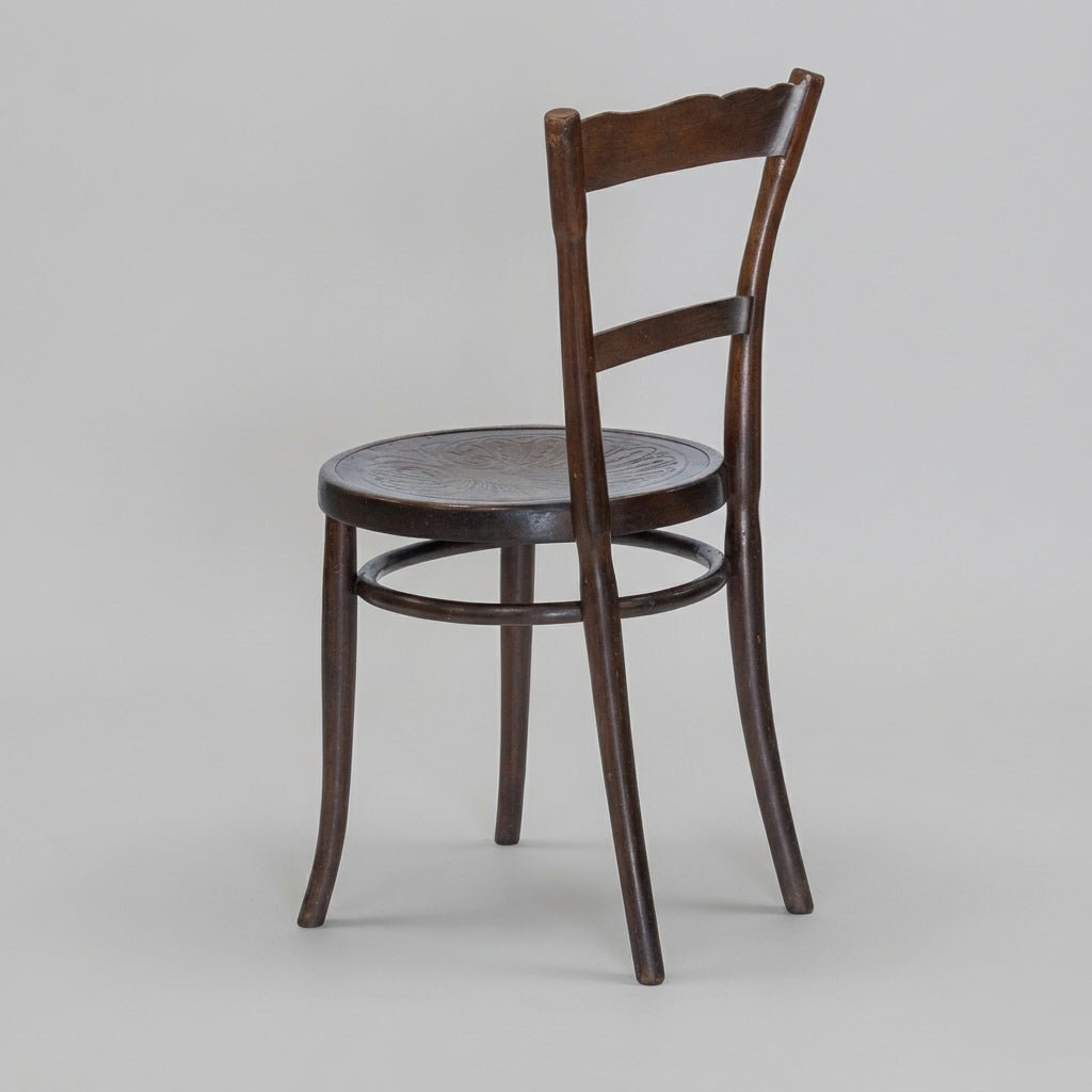 J&J Bentwood Chair073-10
