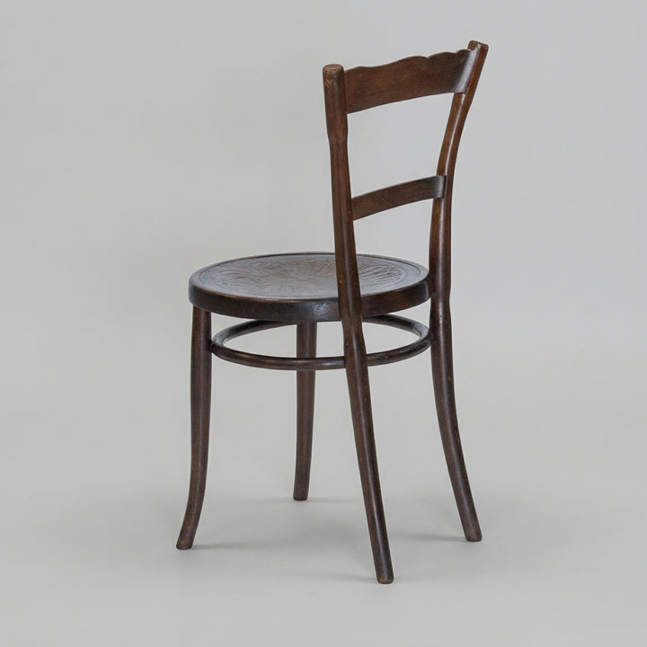J&J Bentwood Chair073-10