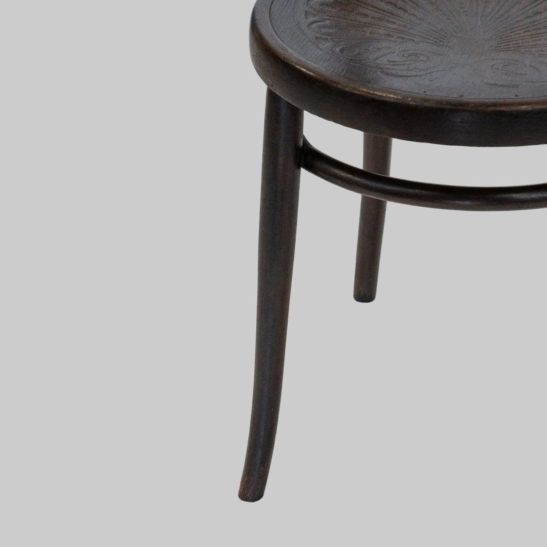 J&J Bentwood Chair073-10