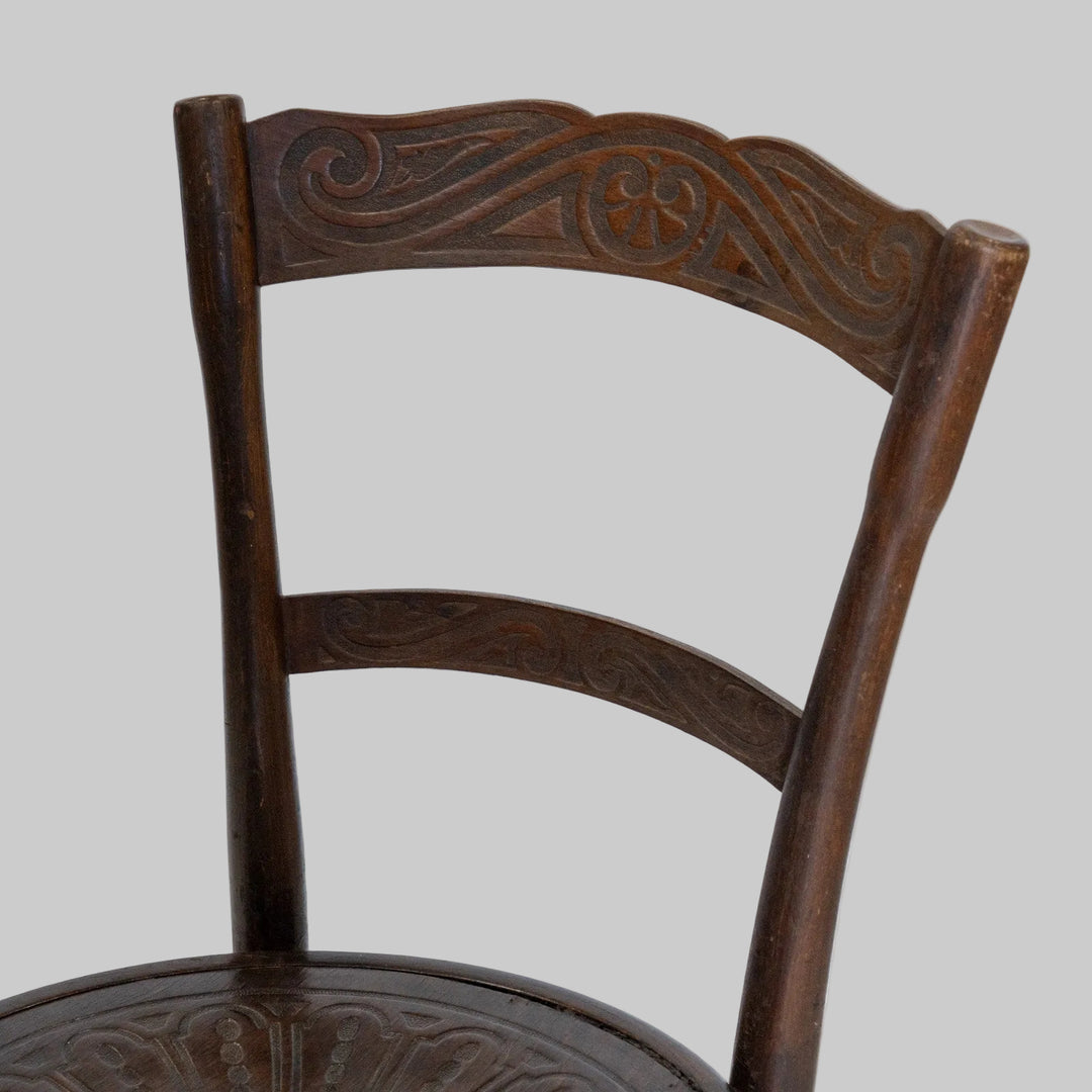 J&J Bentwood Chair073-10